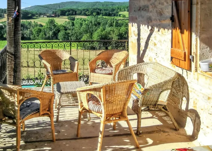De 4 Avec Piscine Privee Et Terrasse Amenagee A Villa